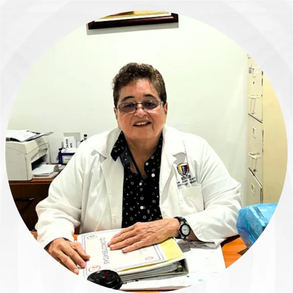 Dra. Karen Pía Kubicek
